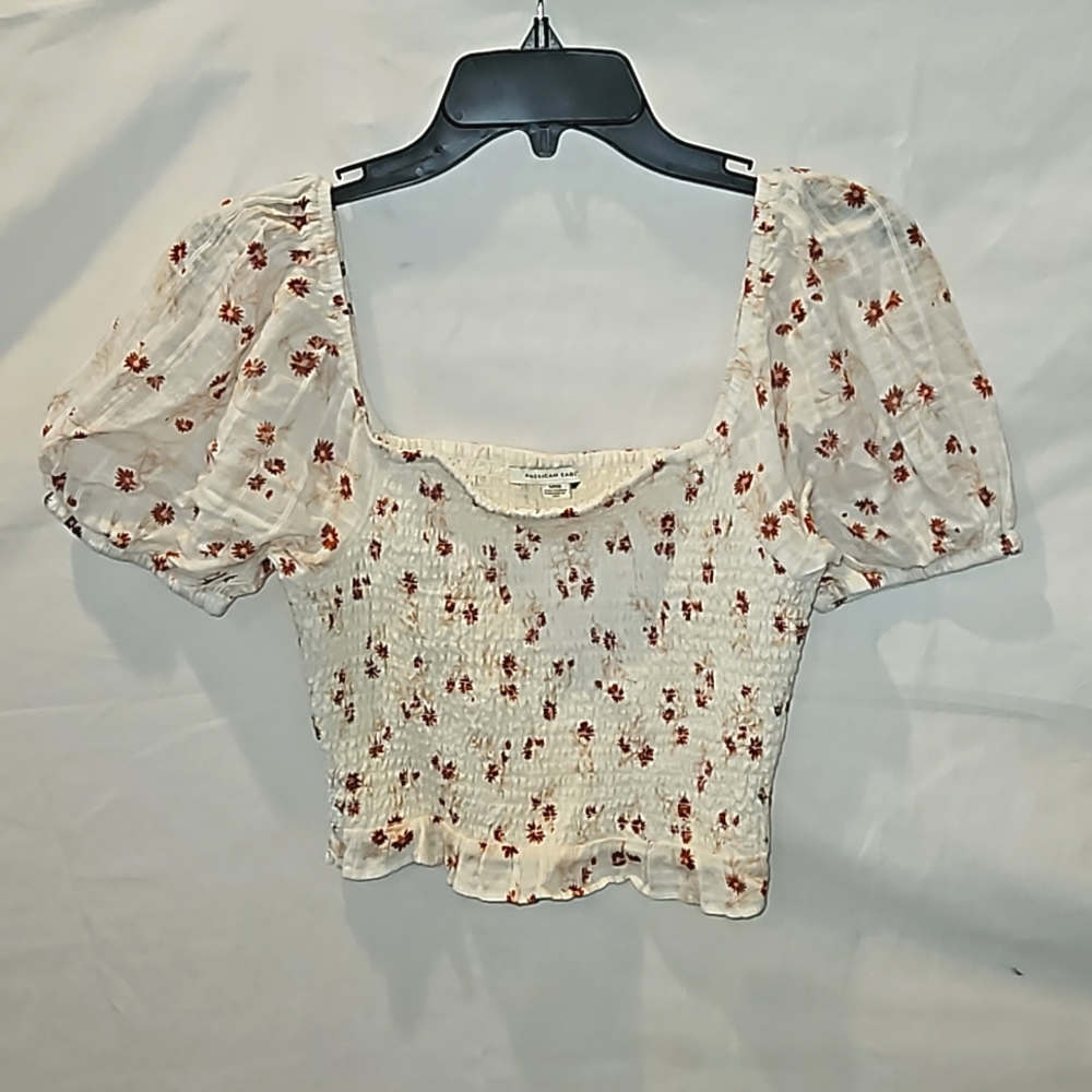 Small American Eagle floral crop top